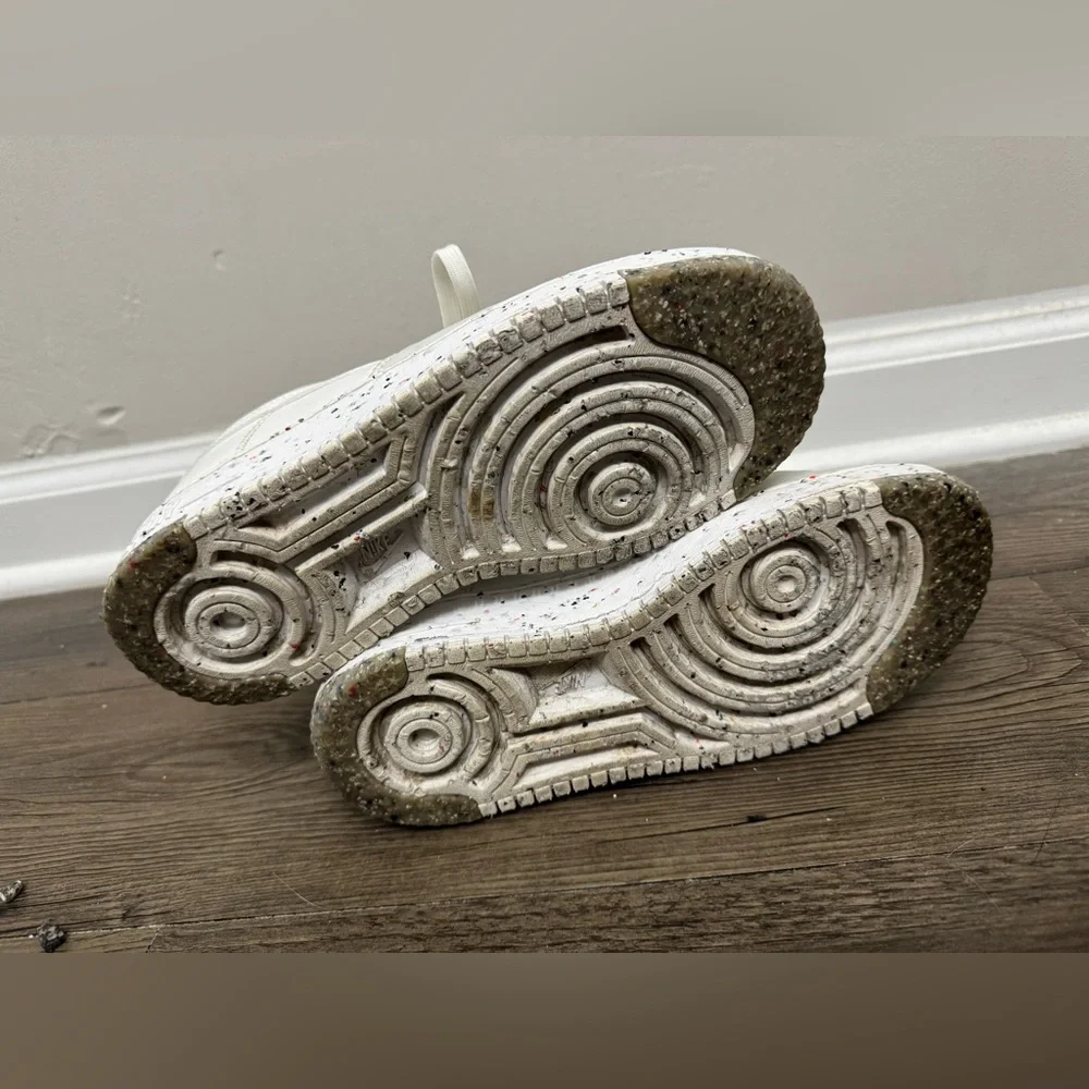 Nike Air Force 1 - Picture 5 of 6